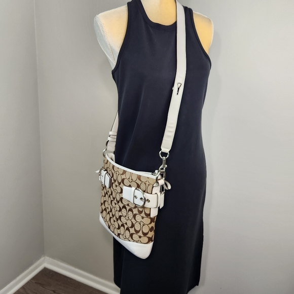 Coach Bag Khaki White SignatureLeather Crossbody Handbag NoL05K-3574 NWT
